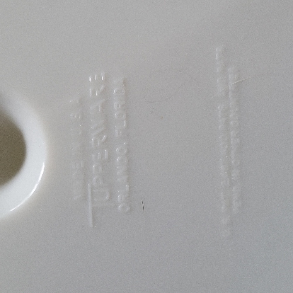 TUPPERWARE - Picture 5 of 7